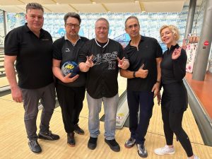 Joe Slowinski nometnes dalībnieki